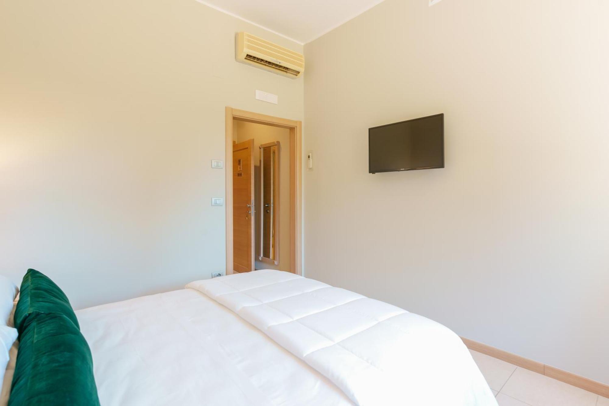 Dimora Lucia Hotel มาร์ตินาฟรังกา ภายนอก รูปภาพ