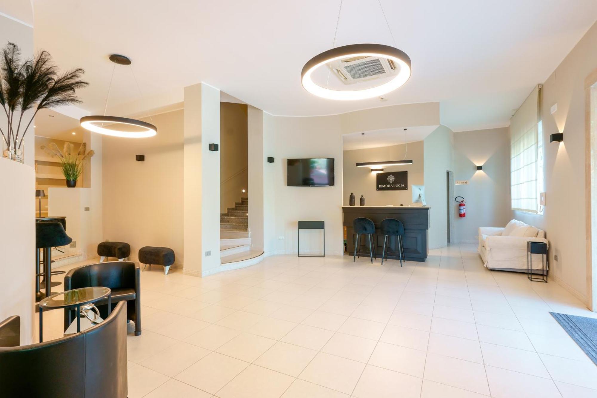 Dimora Lucia Hotel มาร์ตินาฟรังกา ภายนอก รูปภาพ