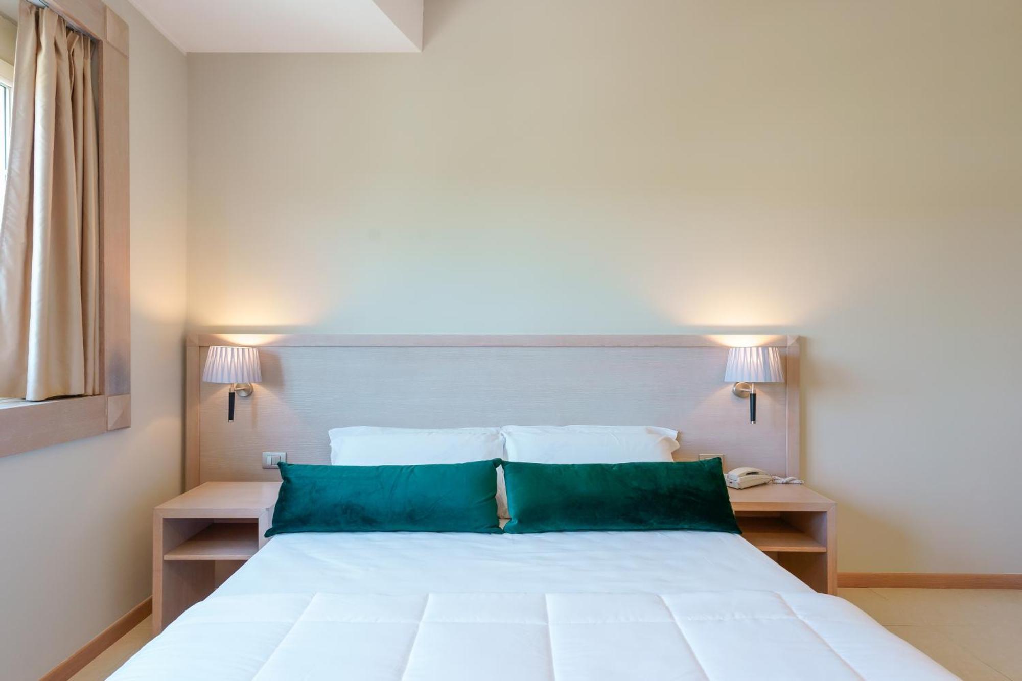Dimora Lucia Hotel มาร์ตินาฟรังกา ภายนอก รูปภาพ