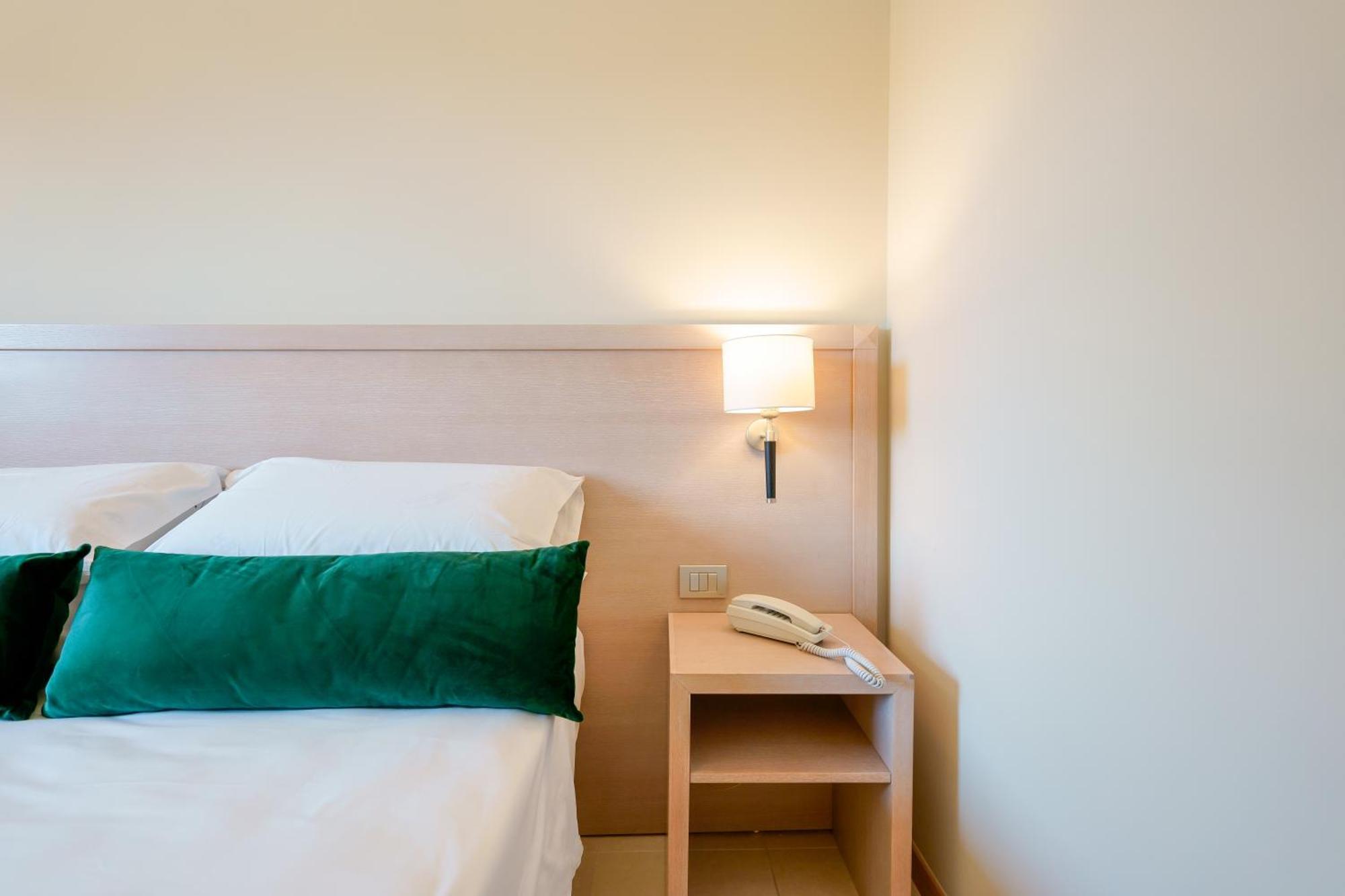 Dimora Lucia Hotel มาร์ตินาฟรังกา ภายนอก รูปภาพ