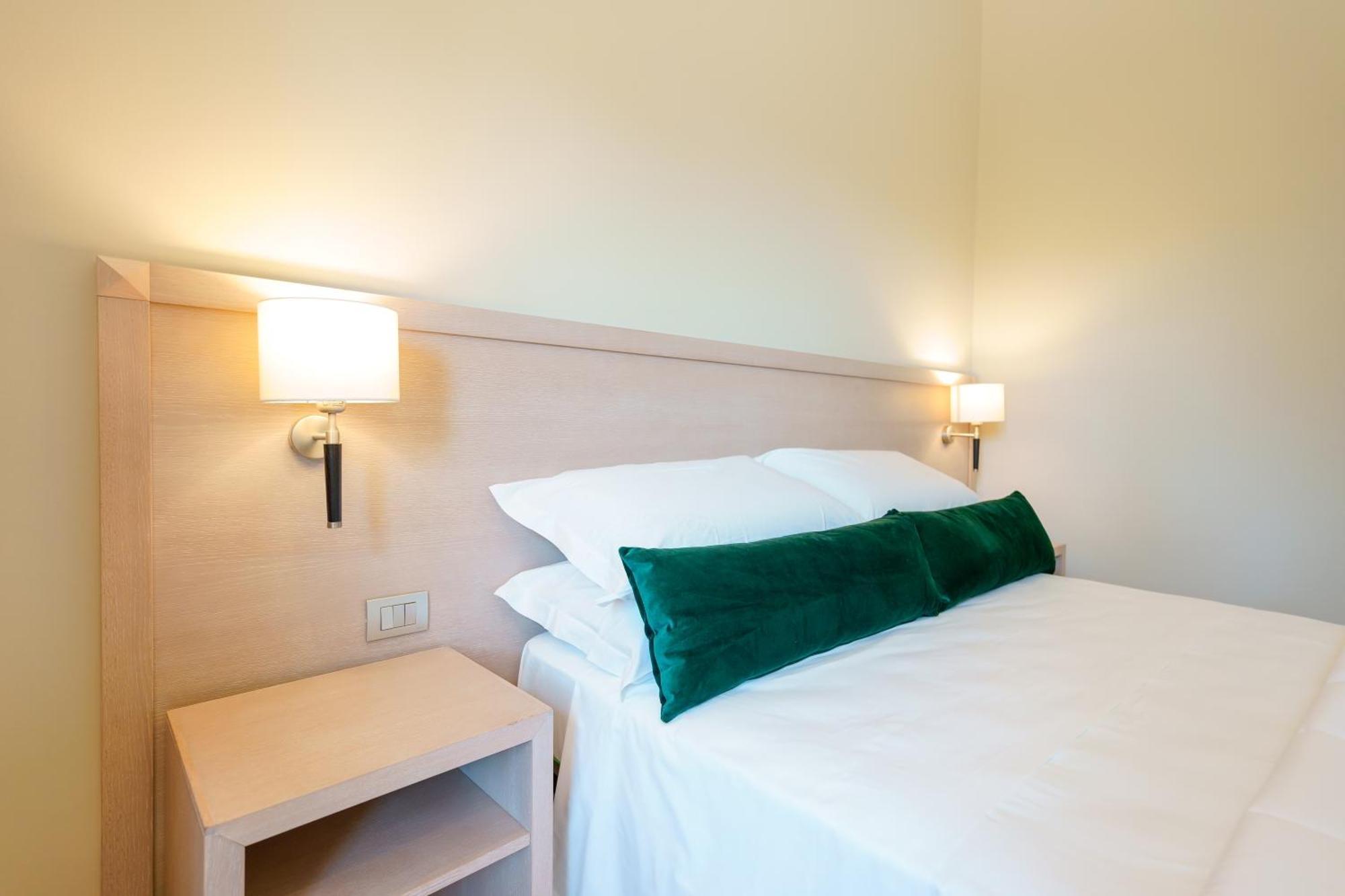 Dimora Lucia Hotel มาร์ตินาฟรังกา ภายนอก รูปภาพ