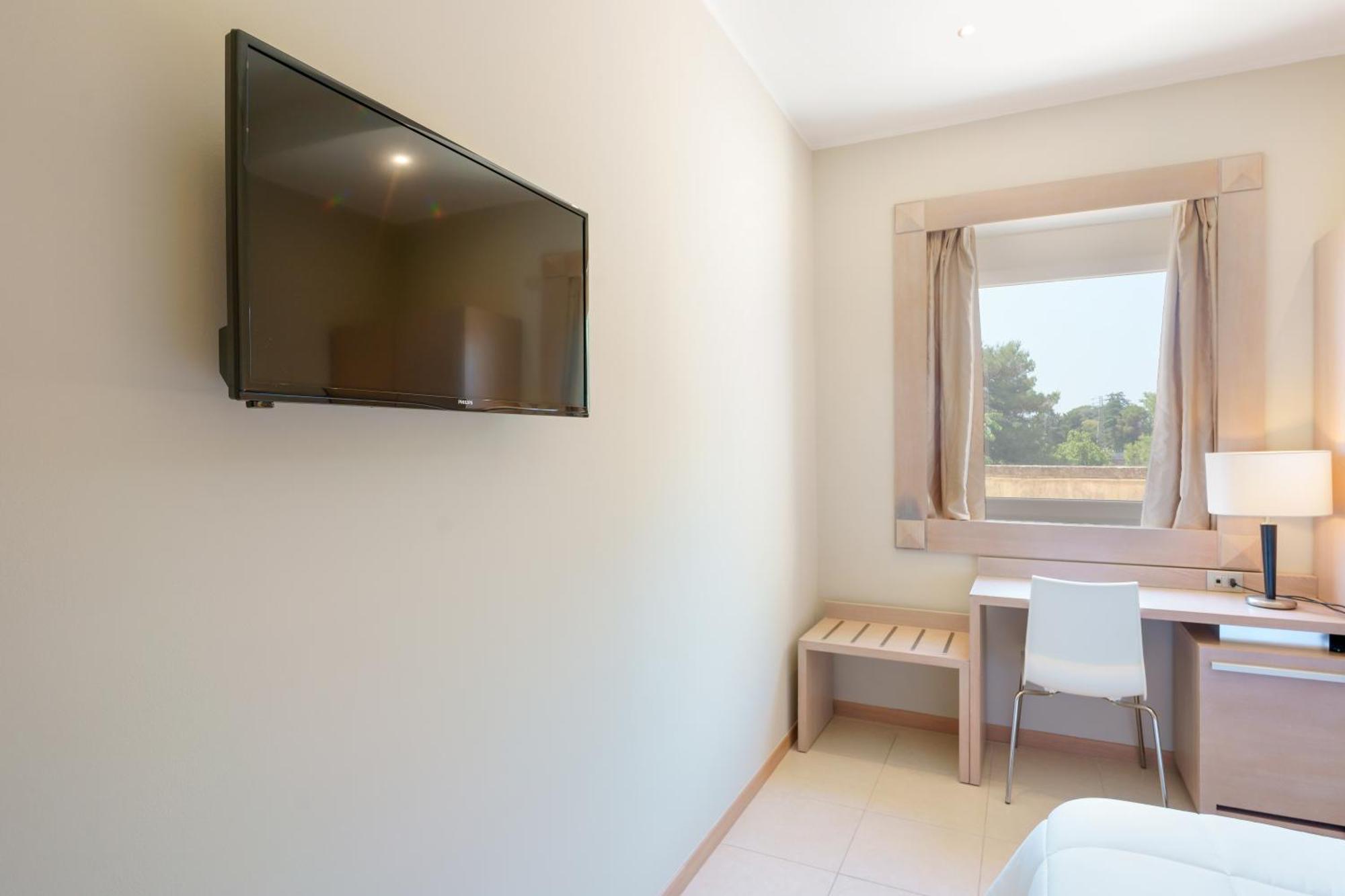 Dimora Lucia Hotel มาร์ตินาฟรังกา ภายนอก รูปภาพ