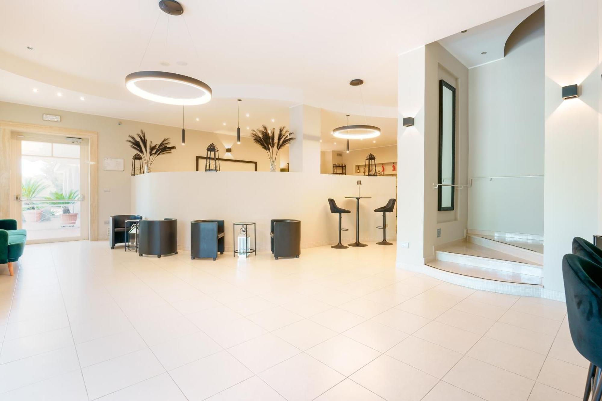 Dimora Lucia Hotel มาร์ตินาฟรังกา ภายนอก รูปภาพ